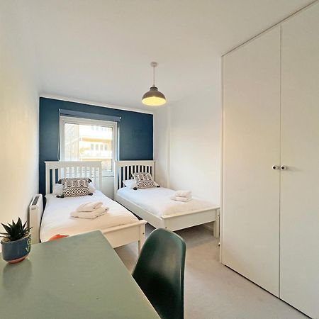 Appartamento Beautiful Windsor 2 Bed, Perfect Location, 5 Mins Walk To Centre, Free Parking, Legoland, Ascot Esterno foto